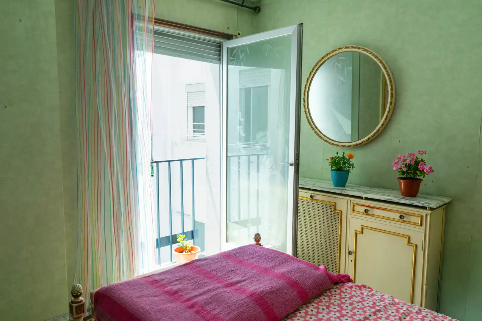 Habitación de Piso en venta en Zaragoza con Aire acondicionado, Calefacción y Terraza