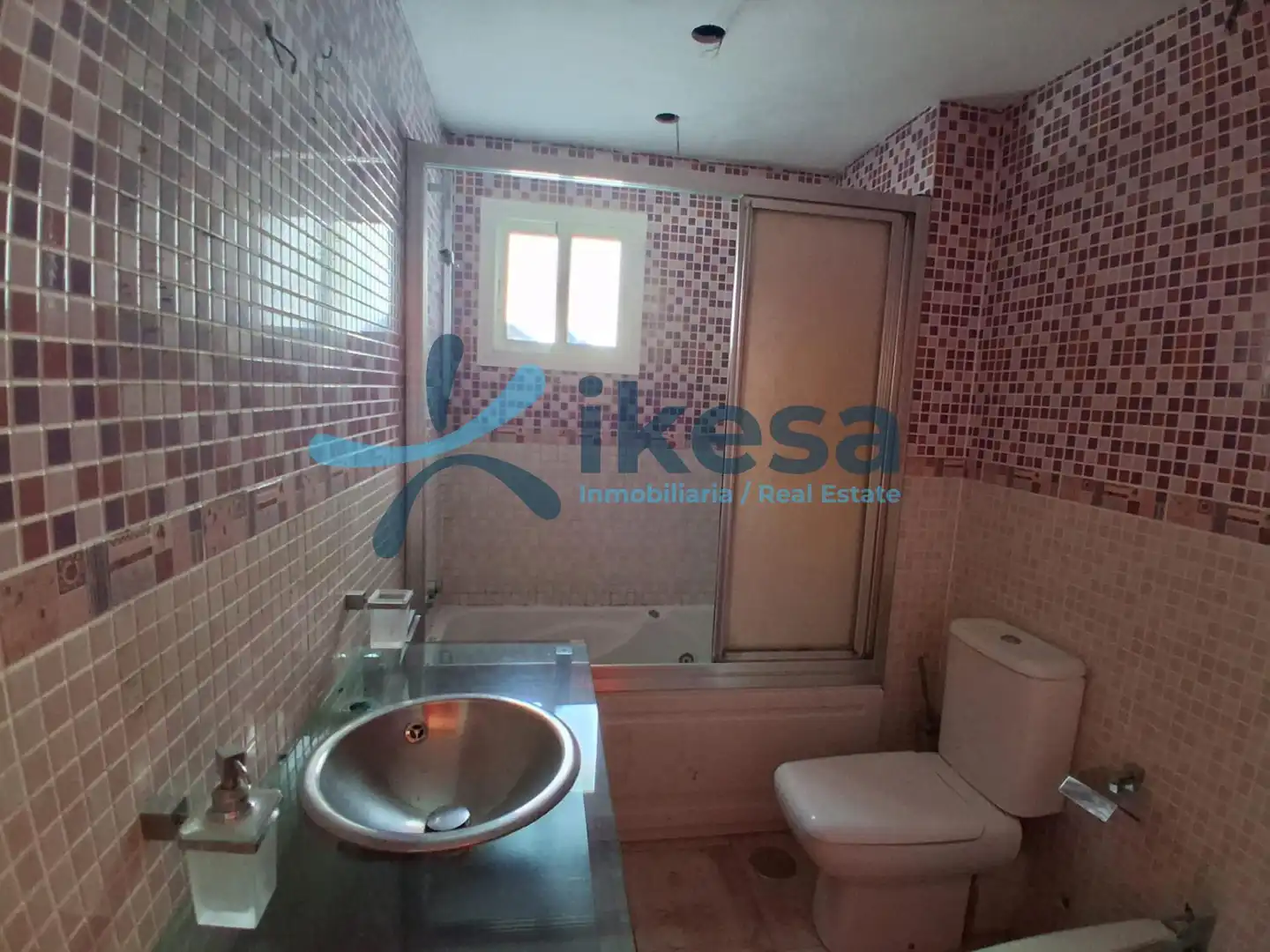 Baño de Piso en venta en Cerro - Amate
