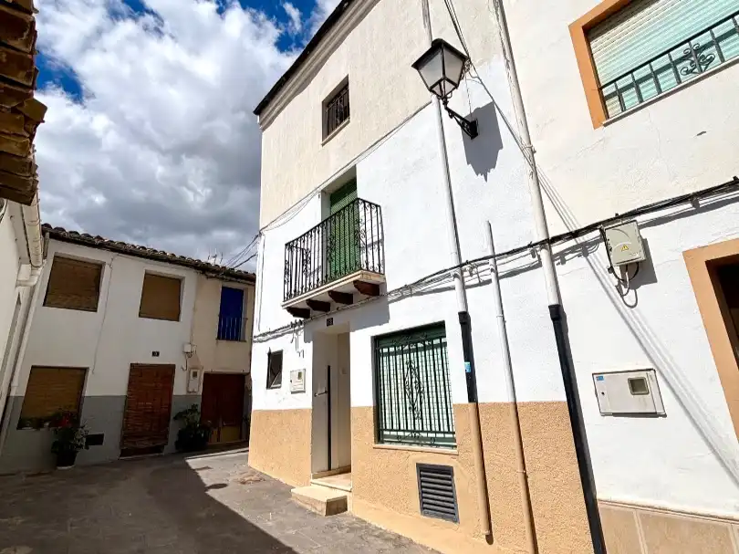 Exterior view of Houses for share in Onil  with Terrace, Furnished and Washing machine