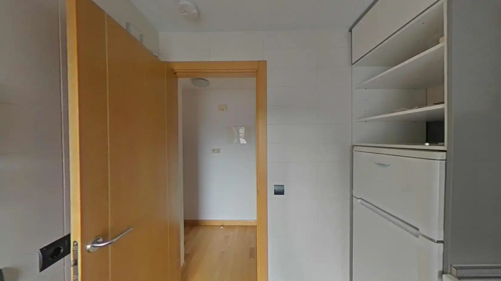 Flat for sale in Madrid  with Air Conditioner, Heating and Storage room