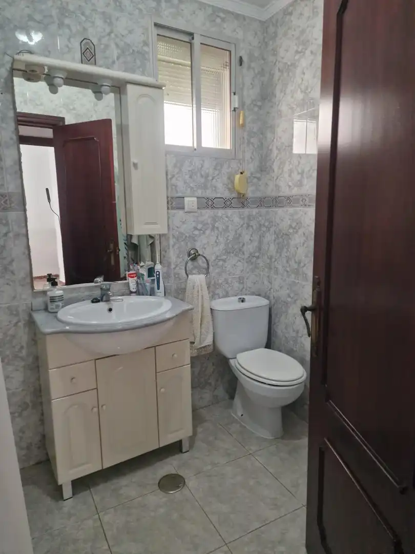 Bathroom of Flat for sale in Cádiz