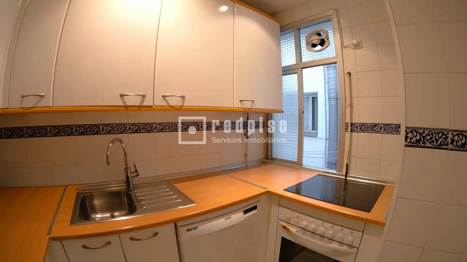 Cocina de Piso en venta en Madrid con Calefacción y Amueblado