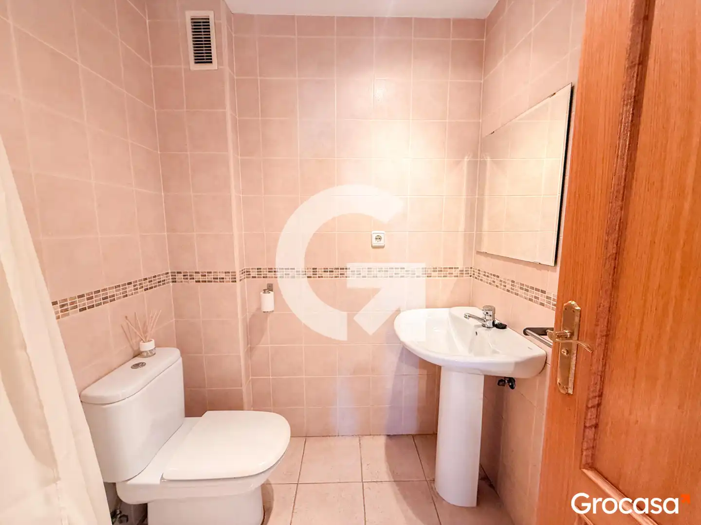 Baño de Piso en venta en Vélez-Málaga con Terraza, Trastero y Balcón
