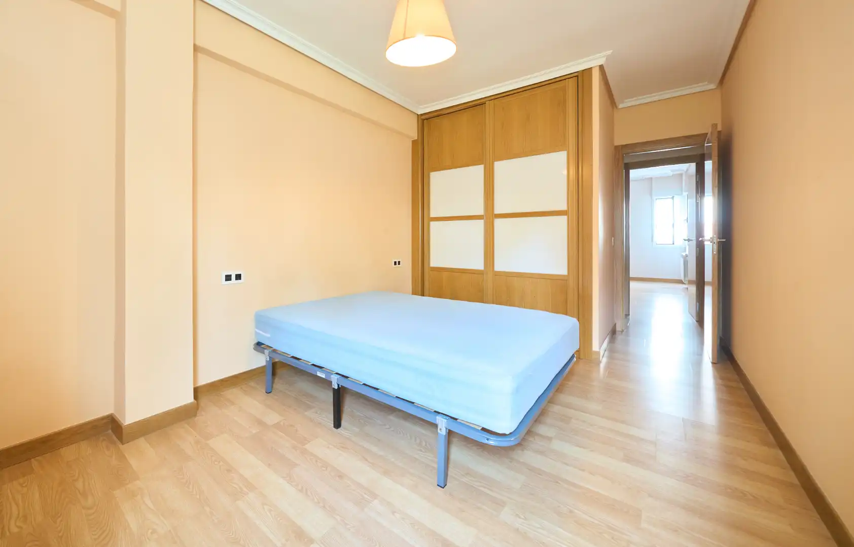 Bedroom of Flat for sale in Vitoria - Gasteiz  with Terrace, Storage room and Furnished