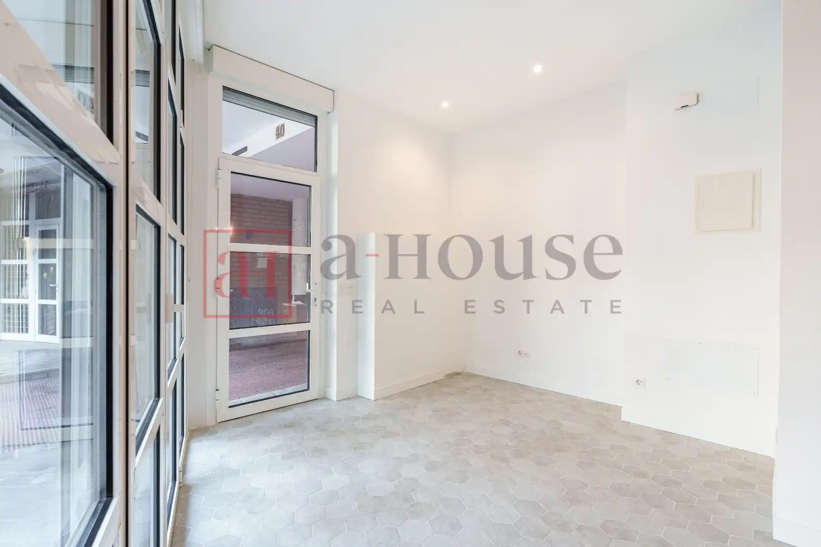 Bajo con ascensor en venta en Calle CALATRAVA, imagen 18