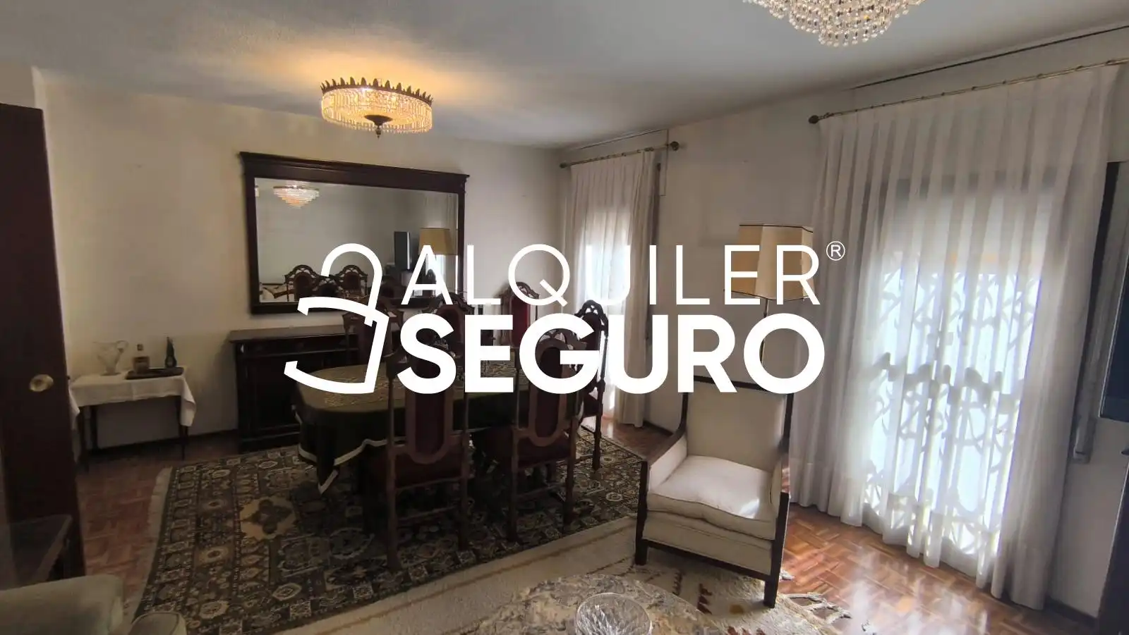 Dining room of Flat for rent in Sevilla  with Air Conditioner and Furnished