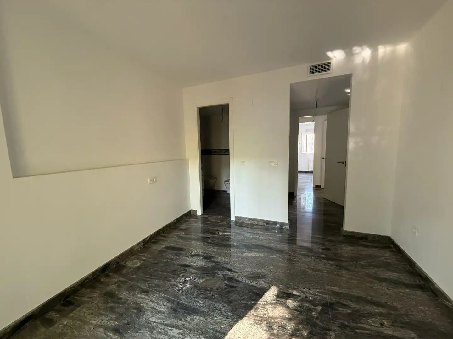 Duplexes for sale in Triana Oeste