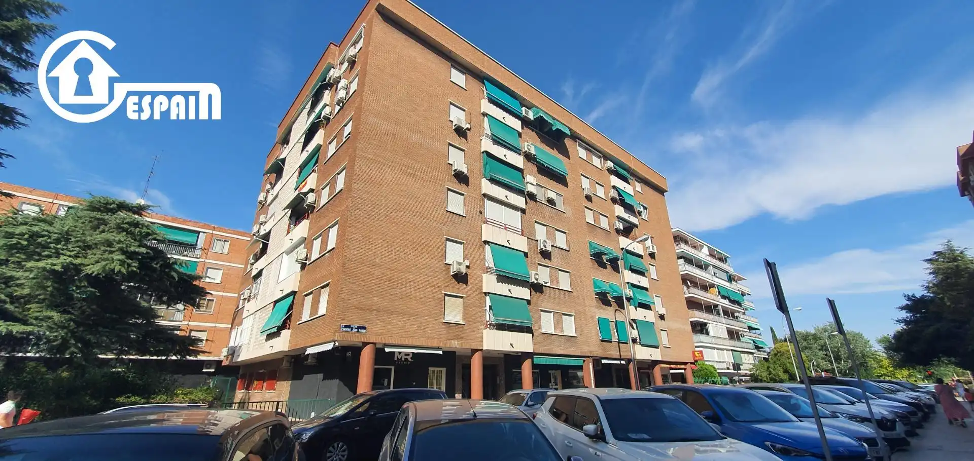 Vista exterior de Pis en venda en Madrid amb Aire condicionat, Calefacció i Jardí privat