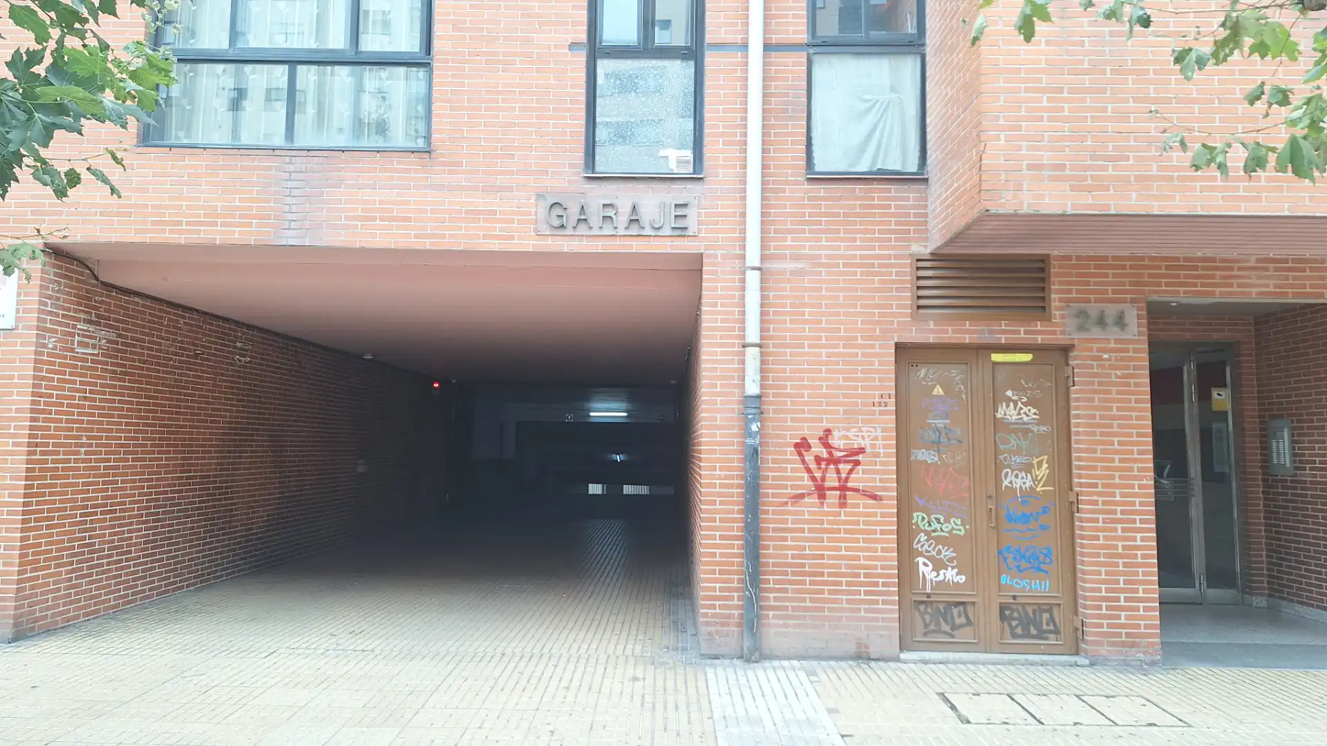 Garage for rent in Burgos, Burgos