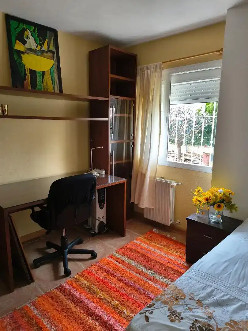Habitación de Casa o chalet para compartir en Aranjuez con Jardín privado, Amueblado y Horno