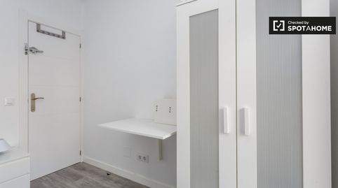 Photo 3 of Room in Moscardó, Madrid Capital