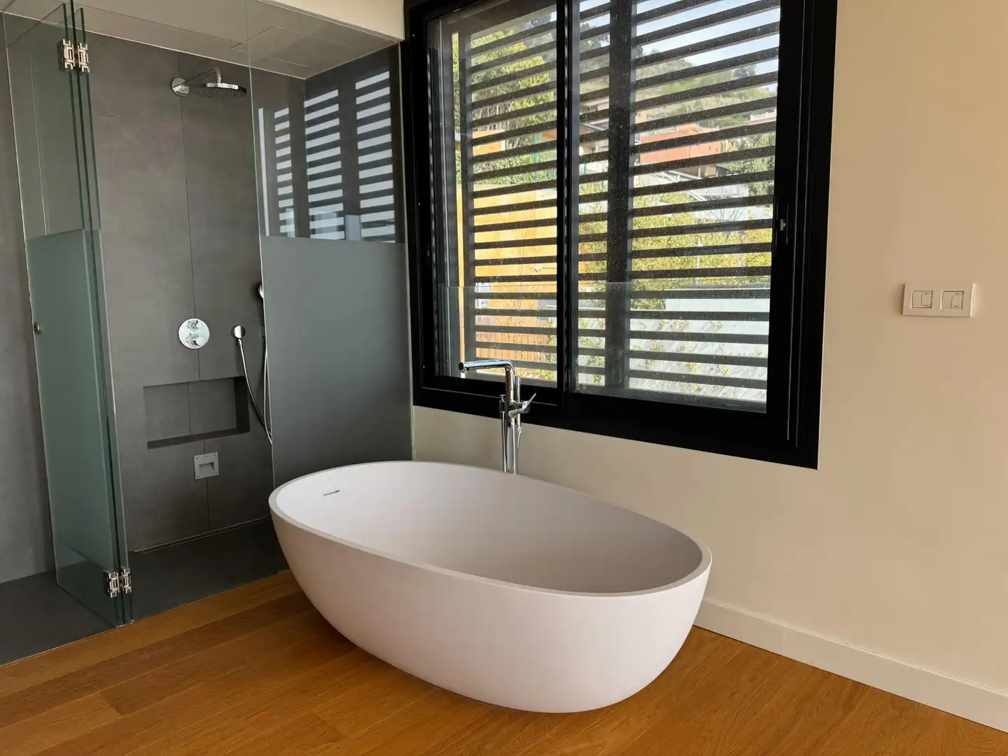 Baño de Casa o chalet en venta en Barcelona con Aire acondicionado, Calefacción y Jardín privado