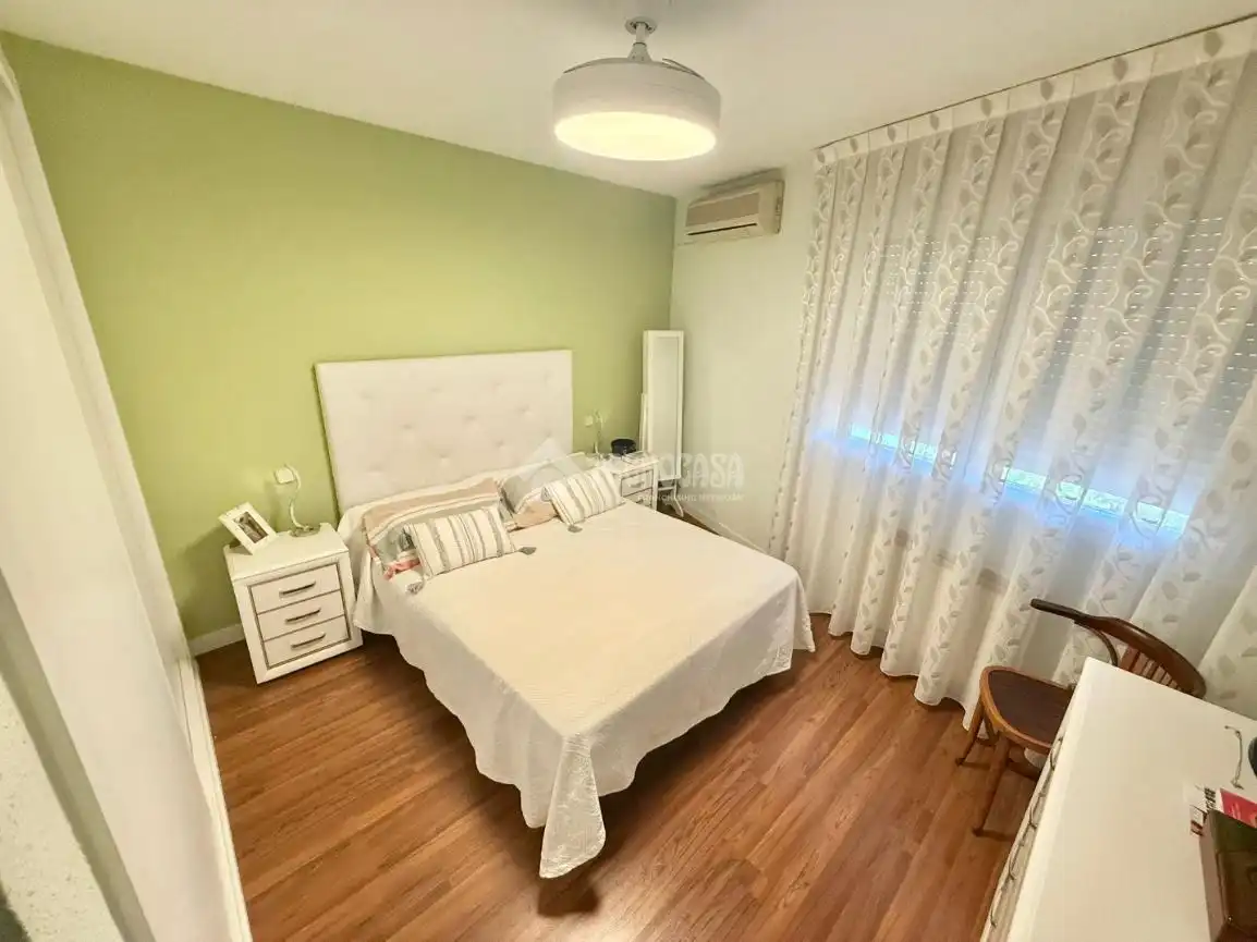 Habitación de Casa adosada en venta en Illescas con Aire acondicionado y Parquet