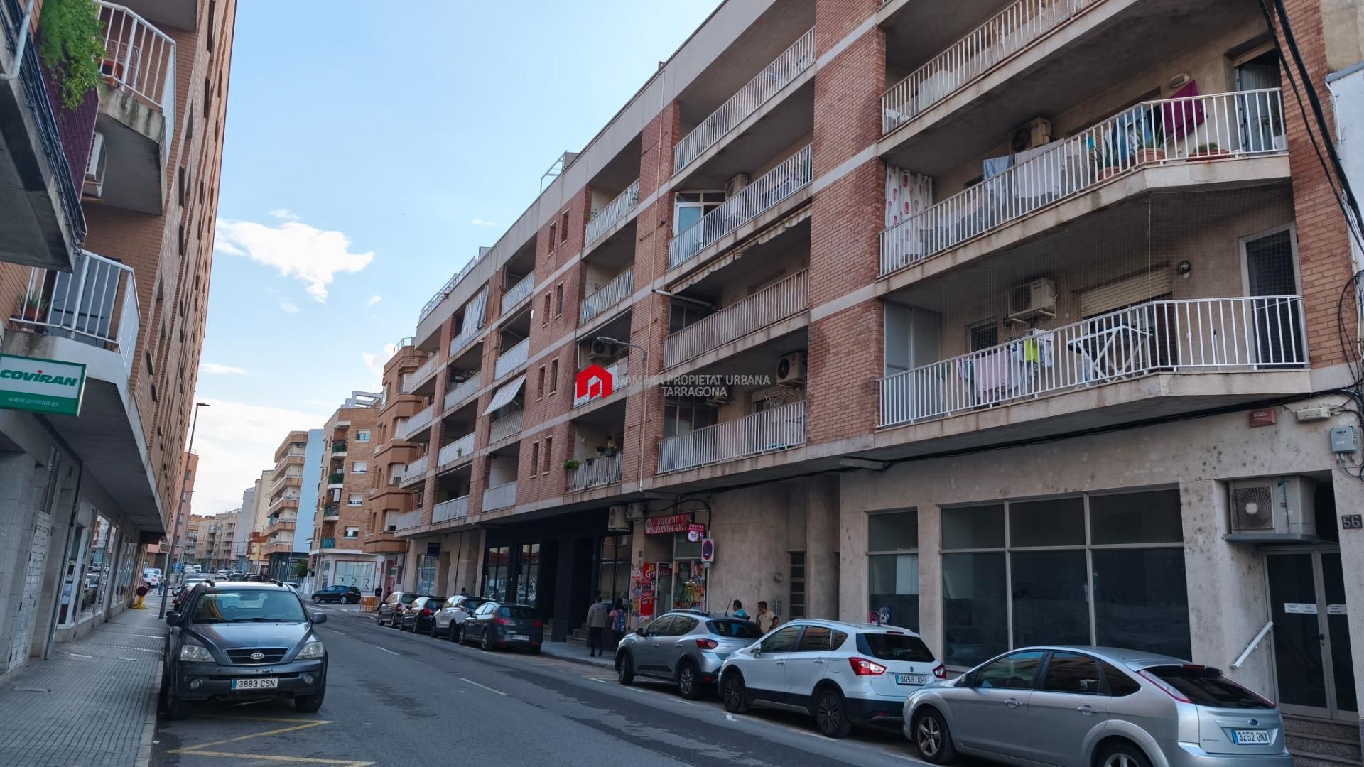 Vista exterior de Ático en venta en Amposta con Aire acondicionado, Calefacción y Terraza