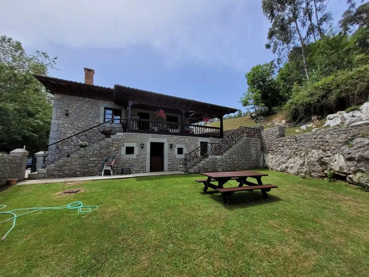 Casa amb jardí en venda a Pría - Nueva-Hontoria - Naves, imagen 8