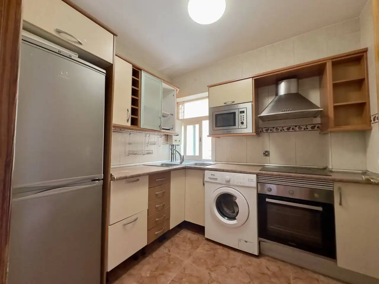 Küche von Wohnung zum Verkauf in  Palma de Mallorca mit Klimaanlage, Heizung und Balkon