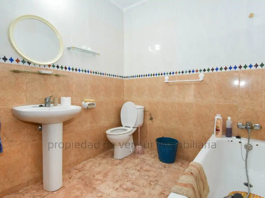 Bany de Casa o xalet en venda en Casco Antiguo