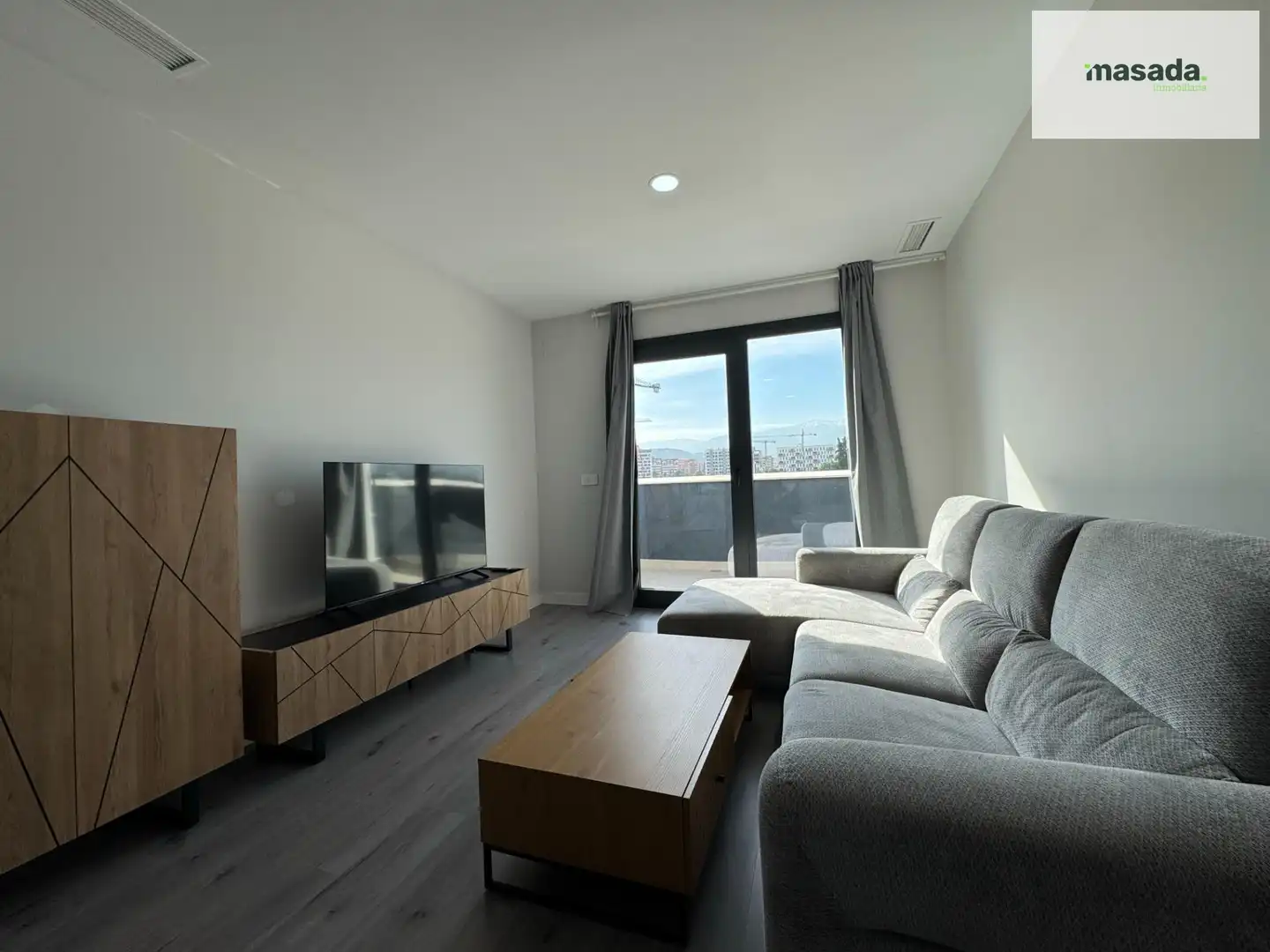 Living room of Flat for rent in Granada  with Heating, Terrace and Storage room