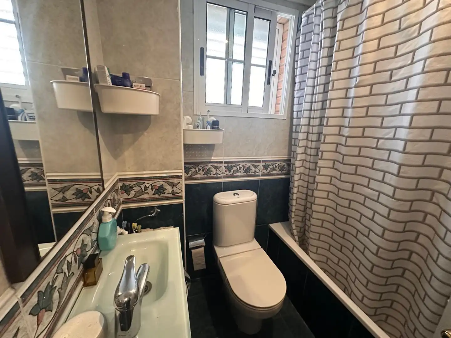Casa adosada en venta en Alquenència - Venècia