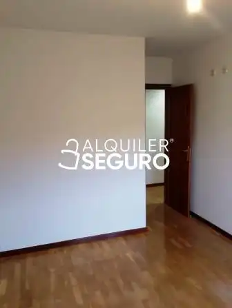 Habitación de Piso de alquiler en Valladolid con Calefacción