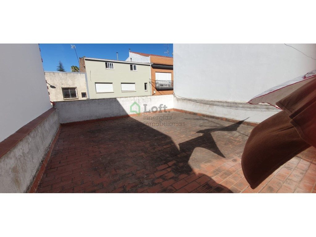 Vista exterior de Casa o xalet en venda en Badajoz Capital amb Terrassa