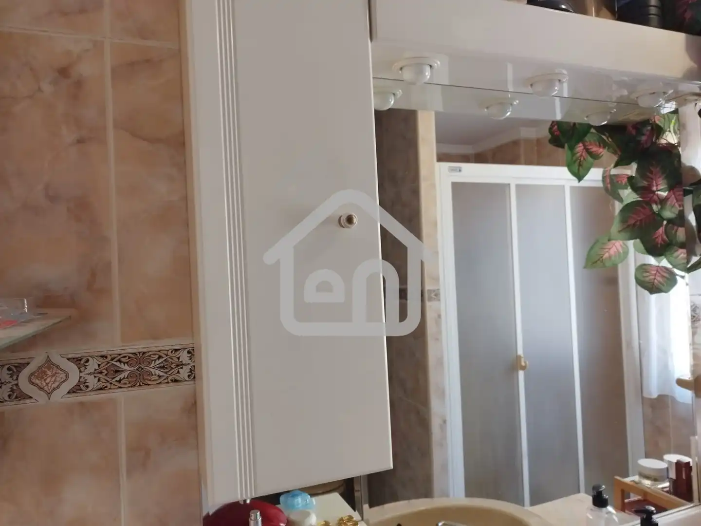 Badezimmer von Gebäude zum Verkauf in Requena
