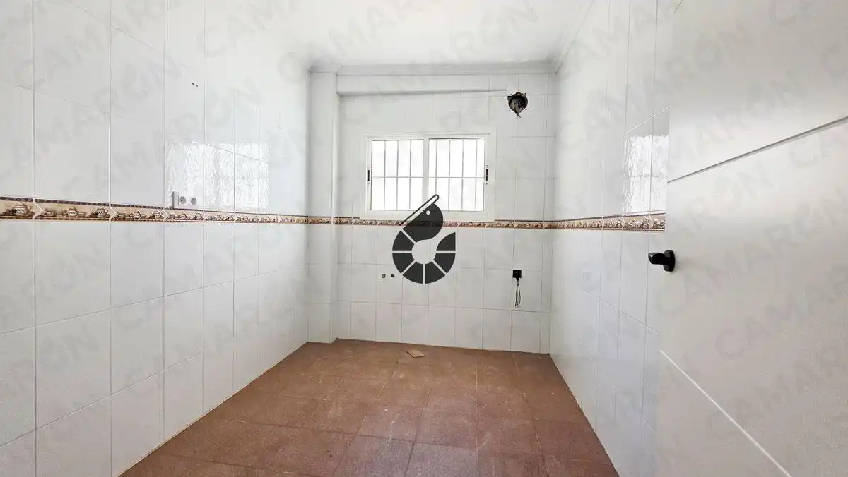 Bany de Casa o xalet en venda en La Puebla del Río amb Aire condicionat i Traster