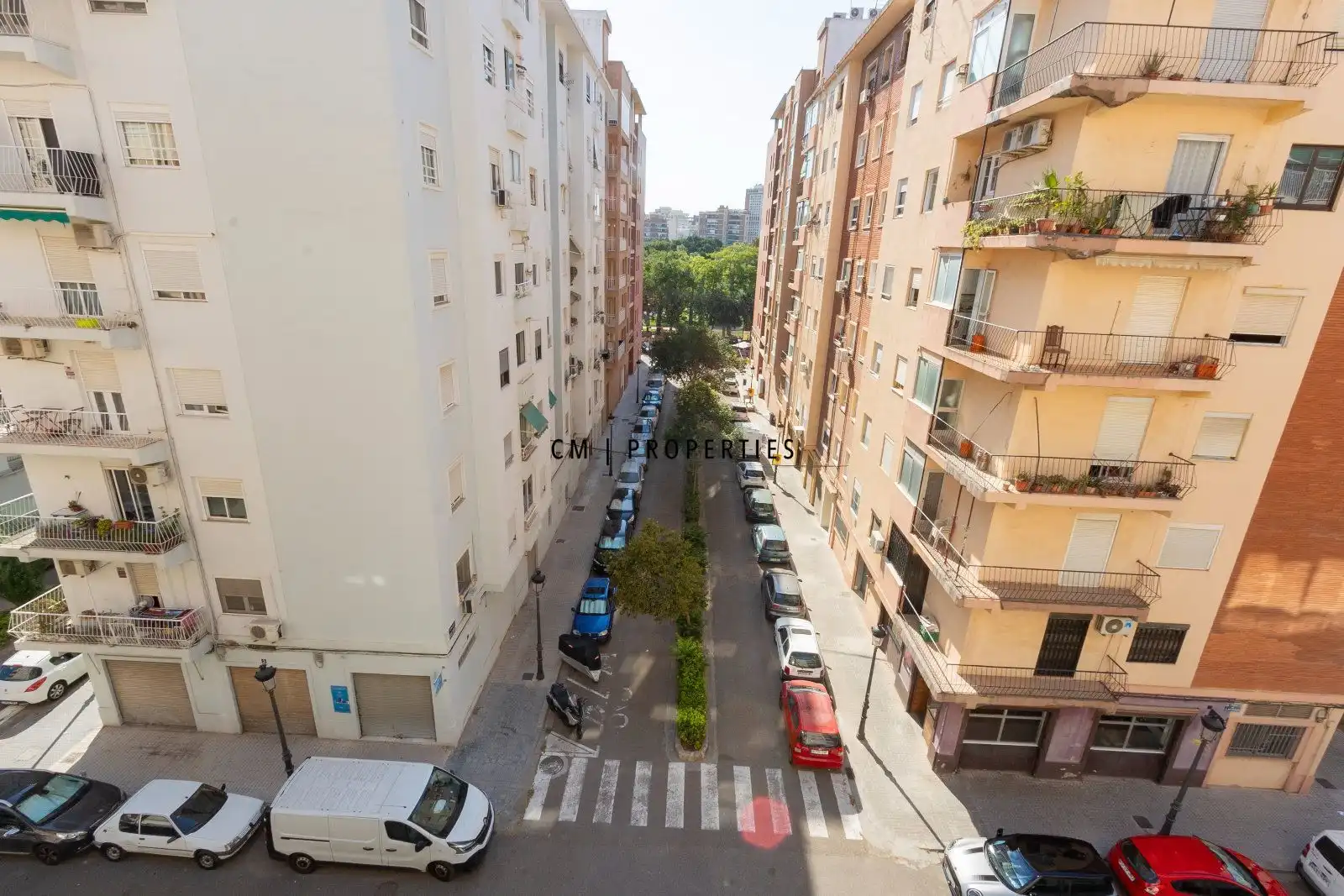 Außenansicht von Wohnung zur Miete in Valencia mit Klimaanlage, Heizung und Möbliert