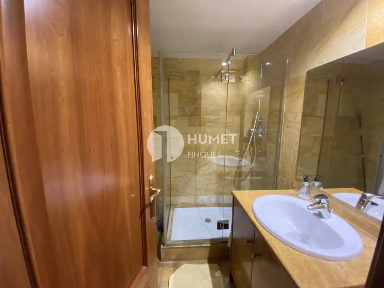Baño de Dúplex en venta en Sant Cugat del Vallès con Aire acondicionado, Calefacción y Jardín privado