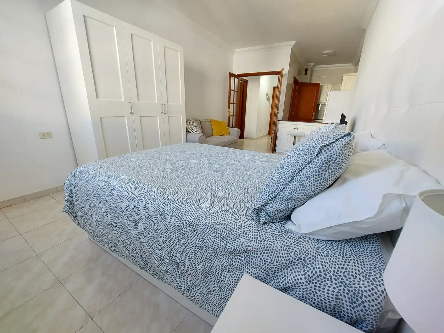 Dormitori de Estudi de lloguer en Las Palmas de Gran Canaria amb Moblat, Forn i Rentadora