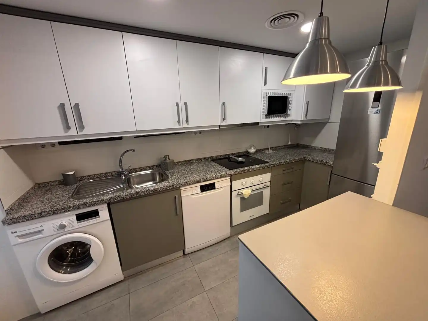 Kitchen of Flat for rent in Almuñécar  with Air Conditioner, Heating and Terrace