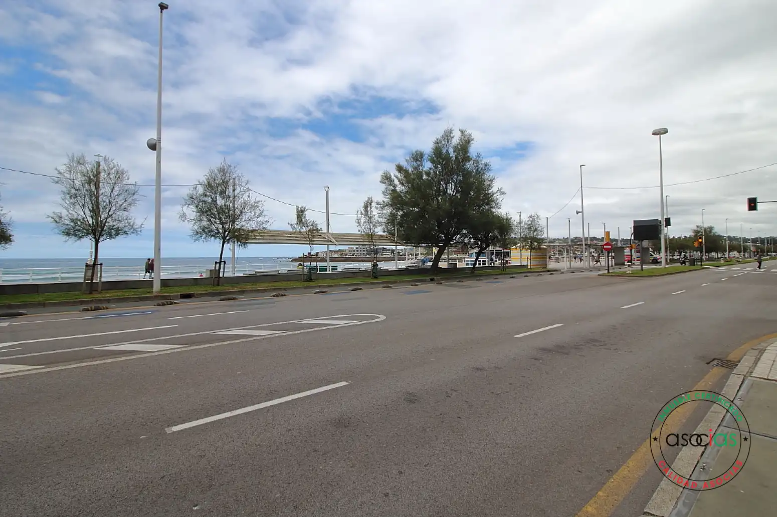 Vista exterior de Piso en venta en Gijón  con Calefacción y Parquet