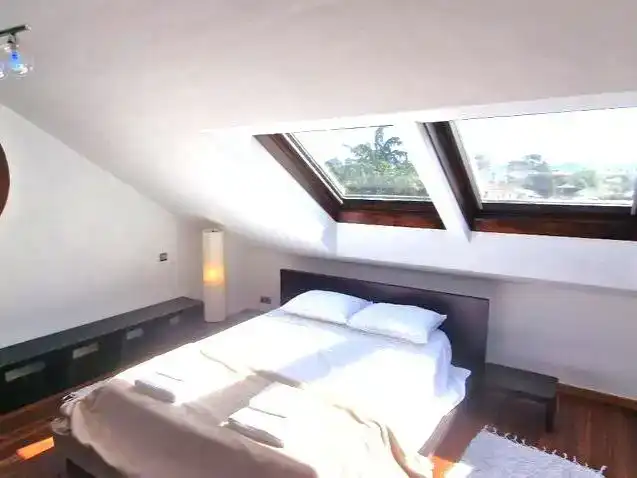 Dormitori de Dúplex de lloguer en Gijón  amb Jardí privat, Parquet i Traster