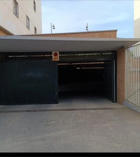 Foto 2 de Garatge en venda a Calle Alonso Lobo, 1, Joaquina Eguaras, Granada Capital