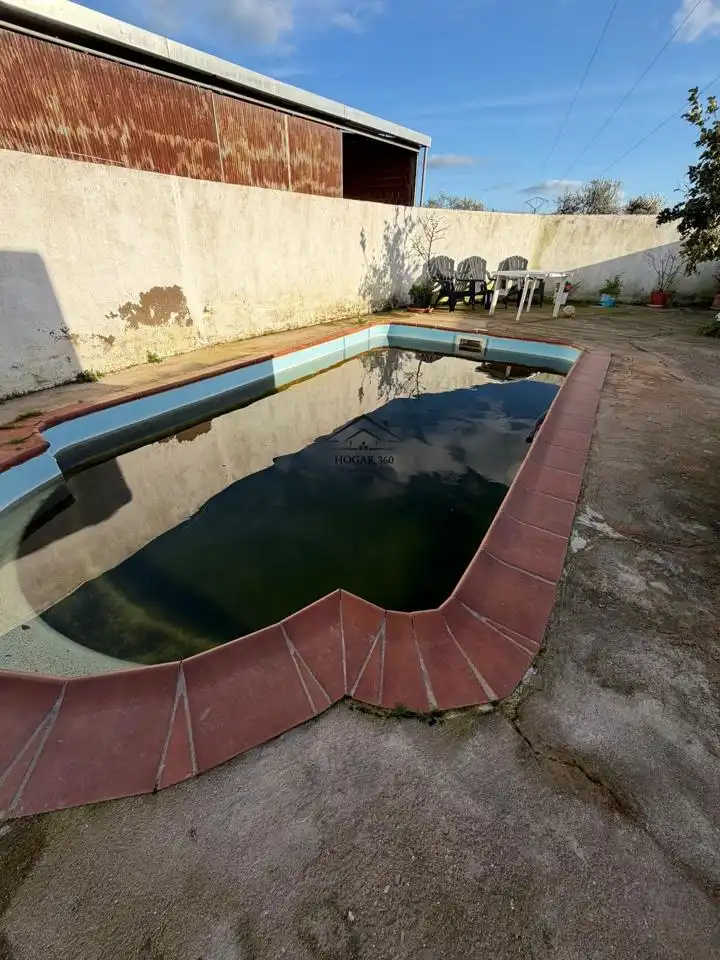 Swimming pool of Country homes for sale in Casar de Cáceres