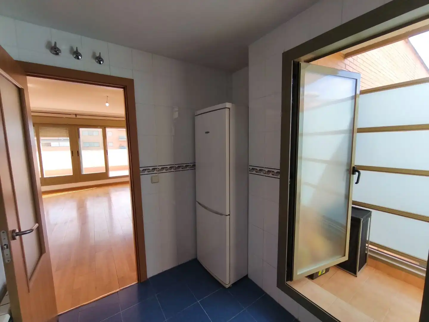 Kitchen of Flat for rent in Urbanizaciones