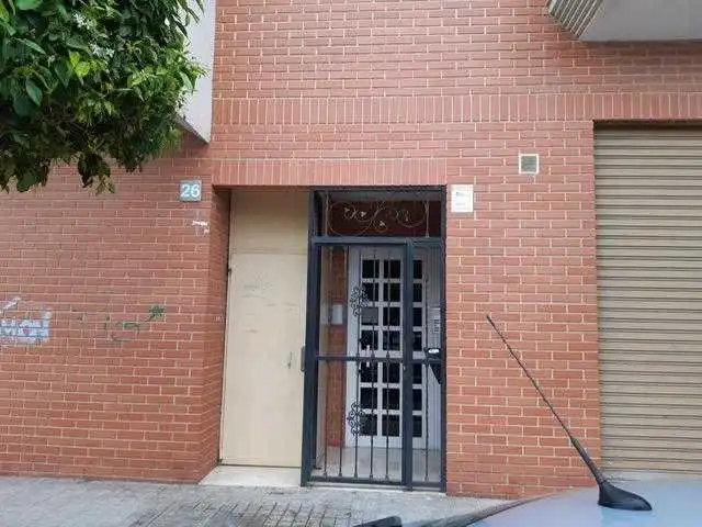 Vista exterior de Pis en venda en Mislata
