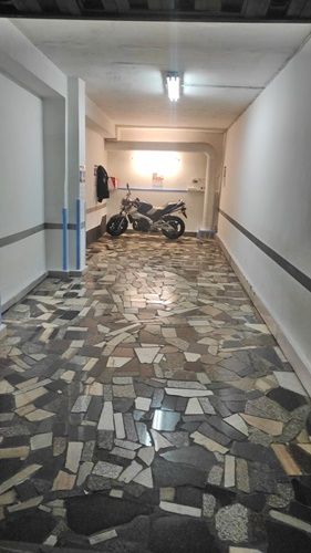 Garage for rent in Camargo