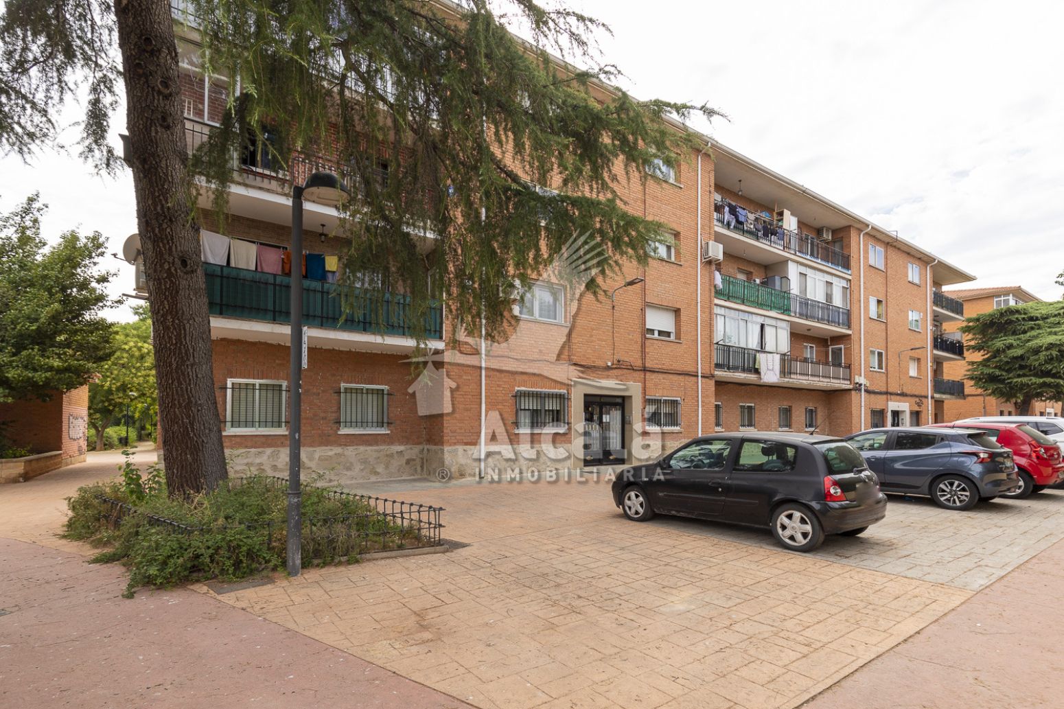 Vista exterior de Piso en venta en Azuqueca de Henares con Calefacción y Terraza