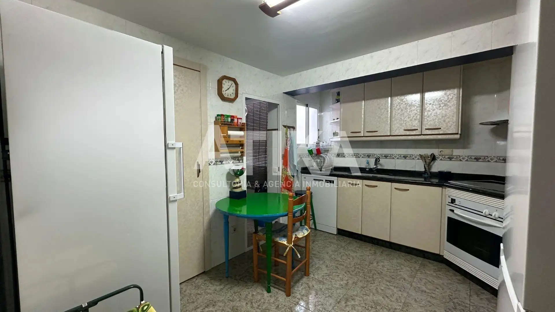 Küche von Wohnung zum Verkauf in Ontinyent mit Klimaanlage, Heizung und Terrasse