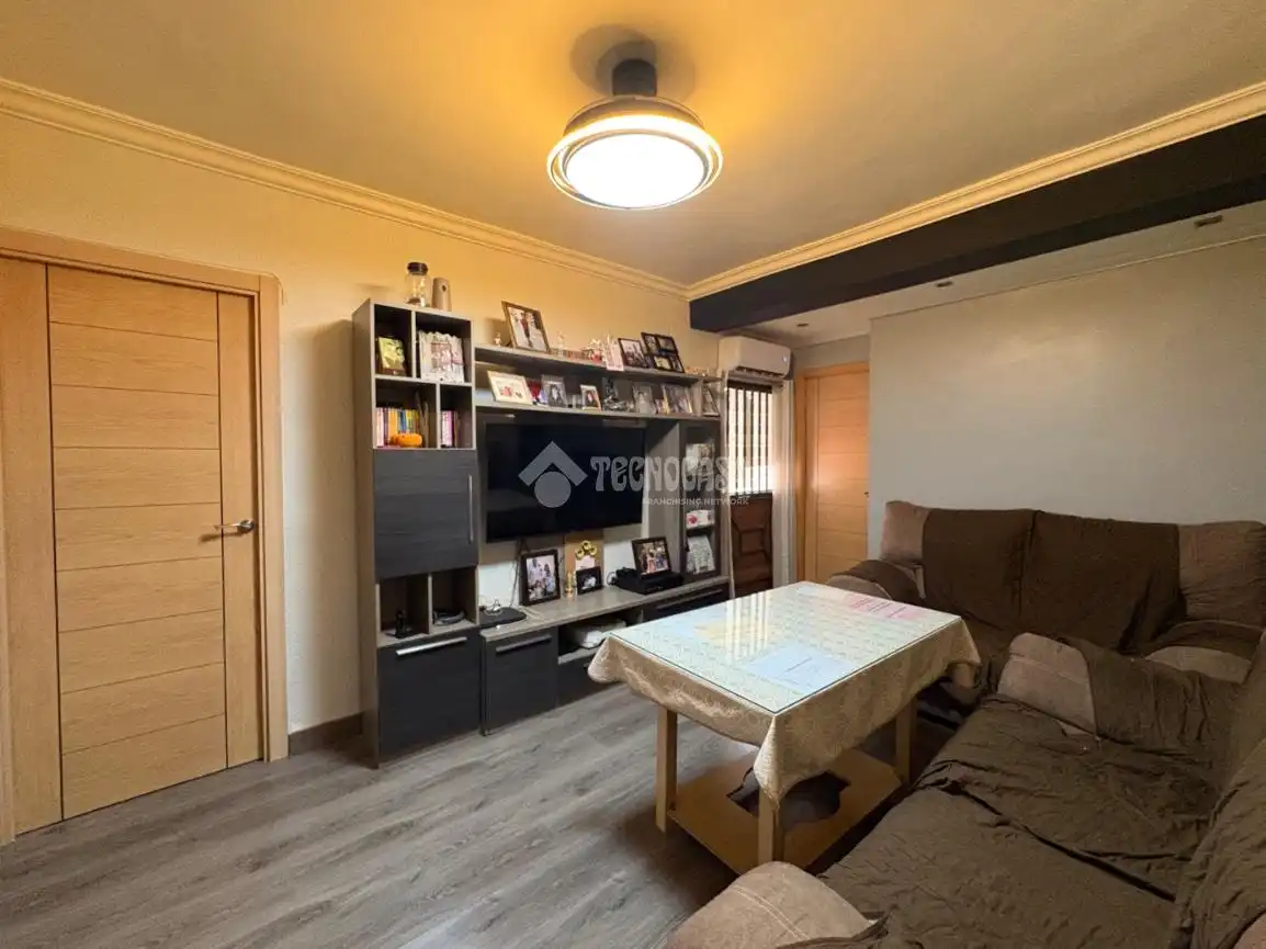 Sala de estar de Piso en venta en Jaén con Aire acondicionado