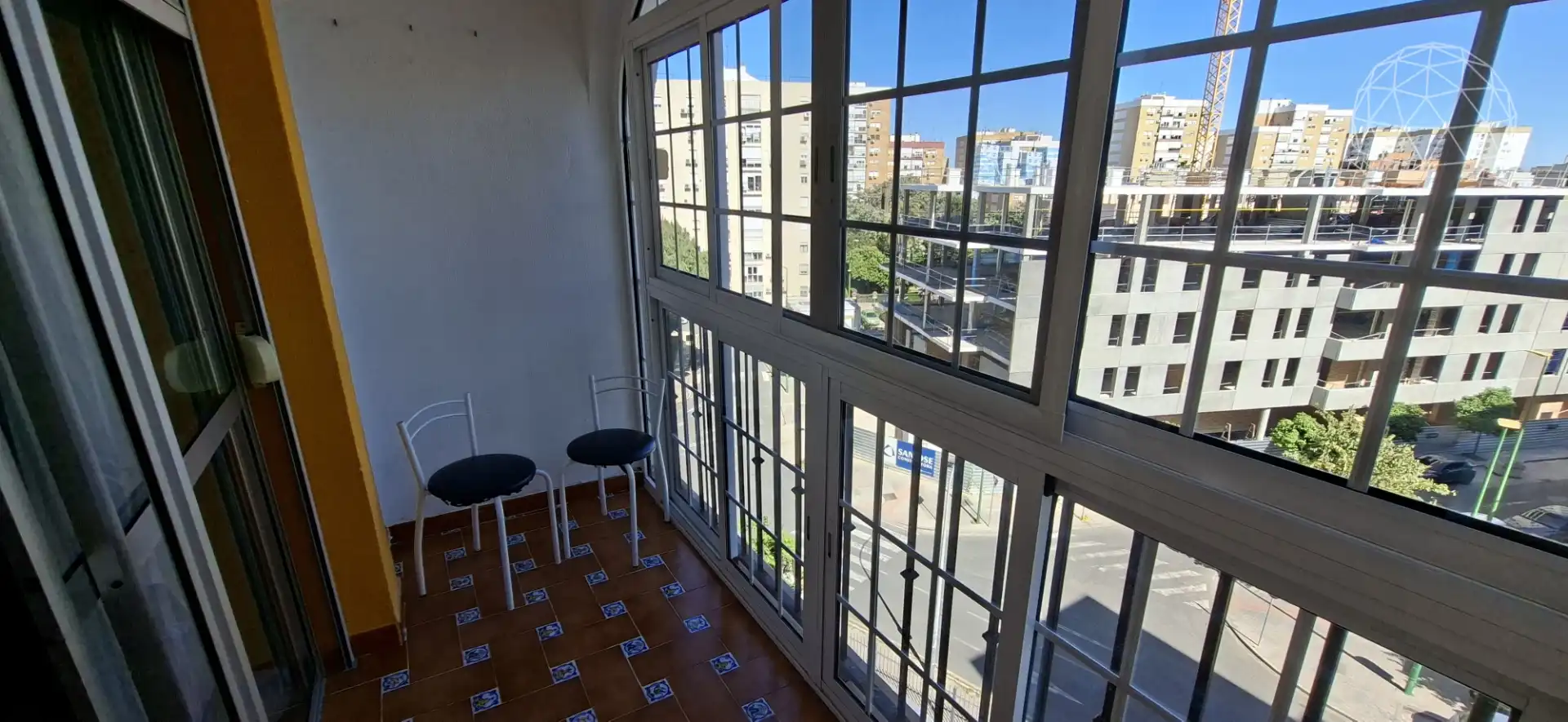 Balcony of Flat for sale in Sevilla  with Air Conditioner, Private garden and Furnished