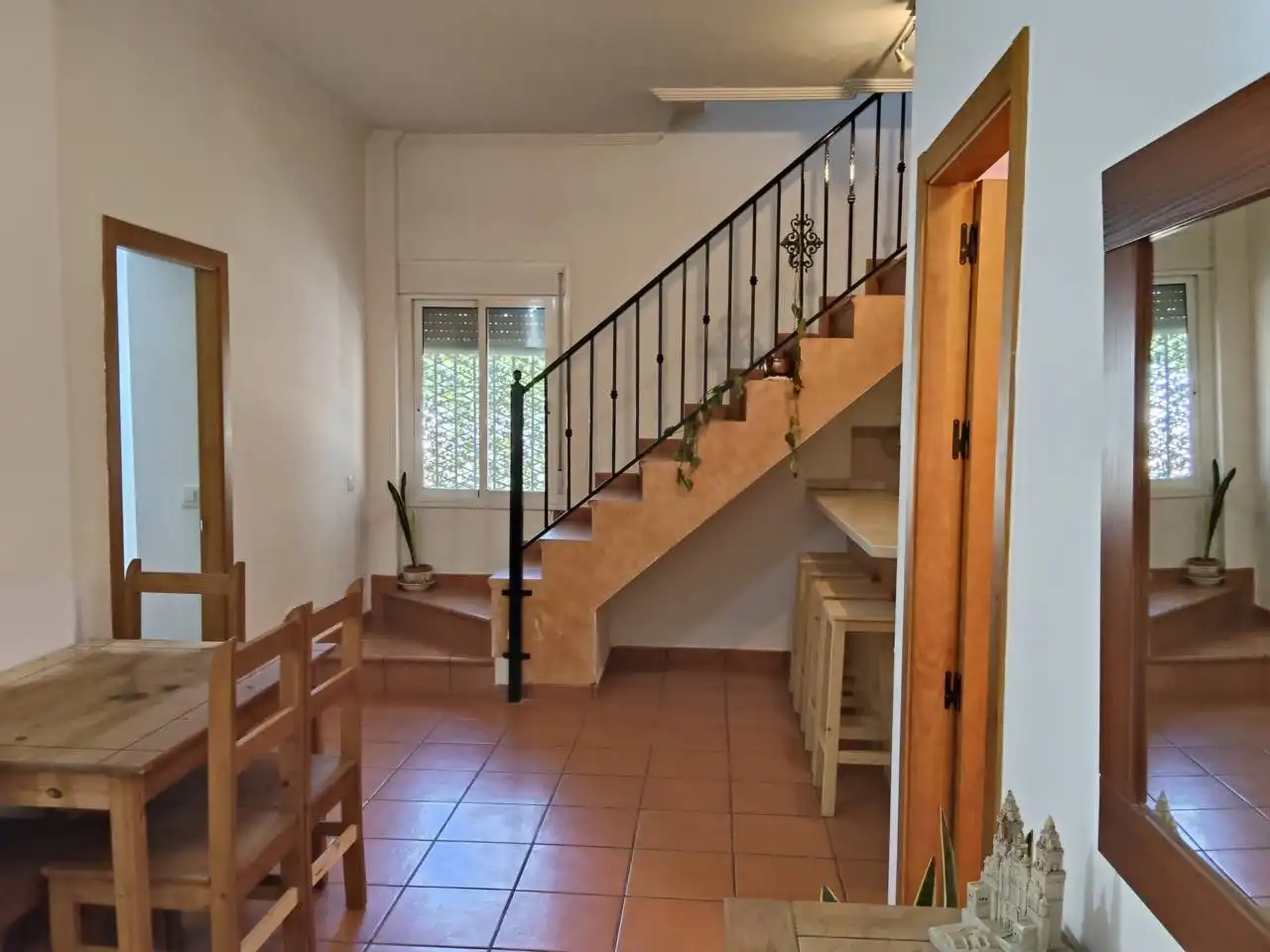 Casa o chalet de alquiler en Carmona con Aire acondicionado, Calefacción y Jardín privado