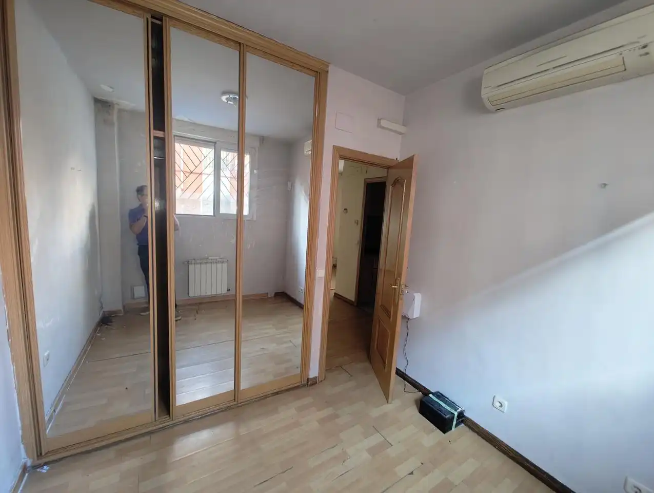 Habitación de Planta baja en venta en Madrid