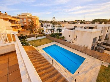 Reihenhaus mit Pool zum Verkauf in Espanya