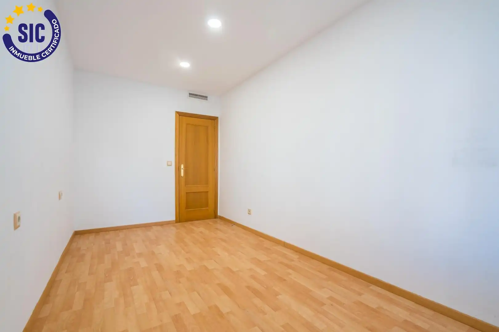 Piso en venta en Valencia con Aire acondicionado, Calefacción y Terraza