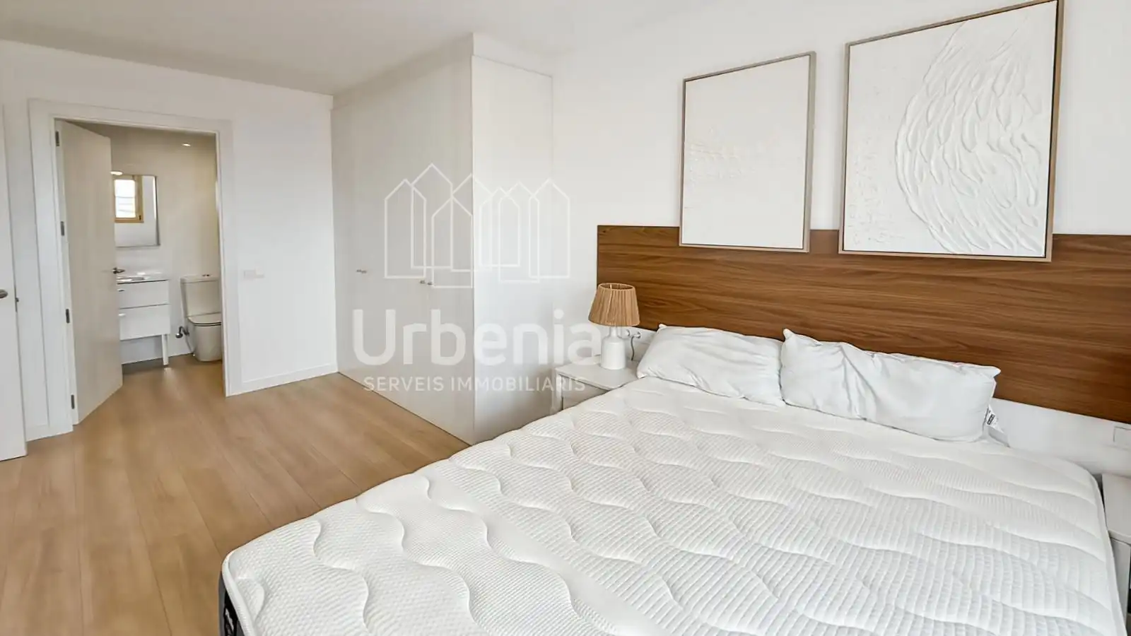 Habitación de Piso de alquiler en Badalona con Aire acondicionado, Calefacción y Terraza