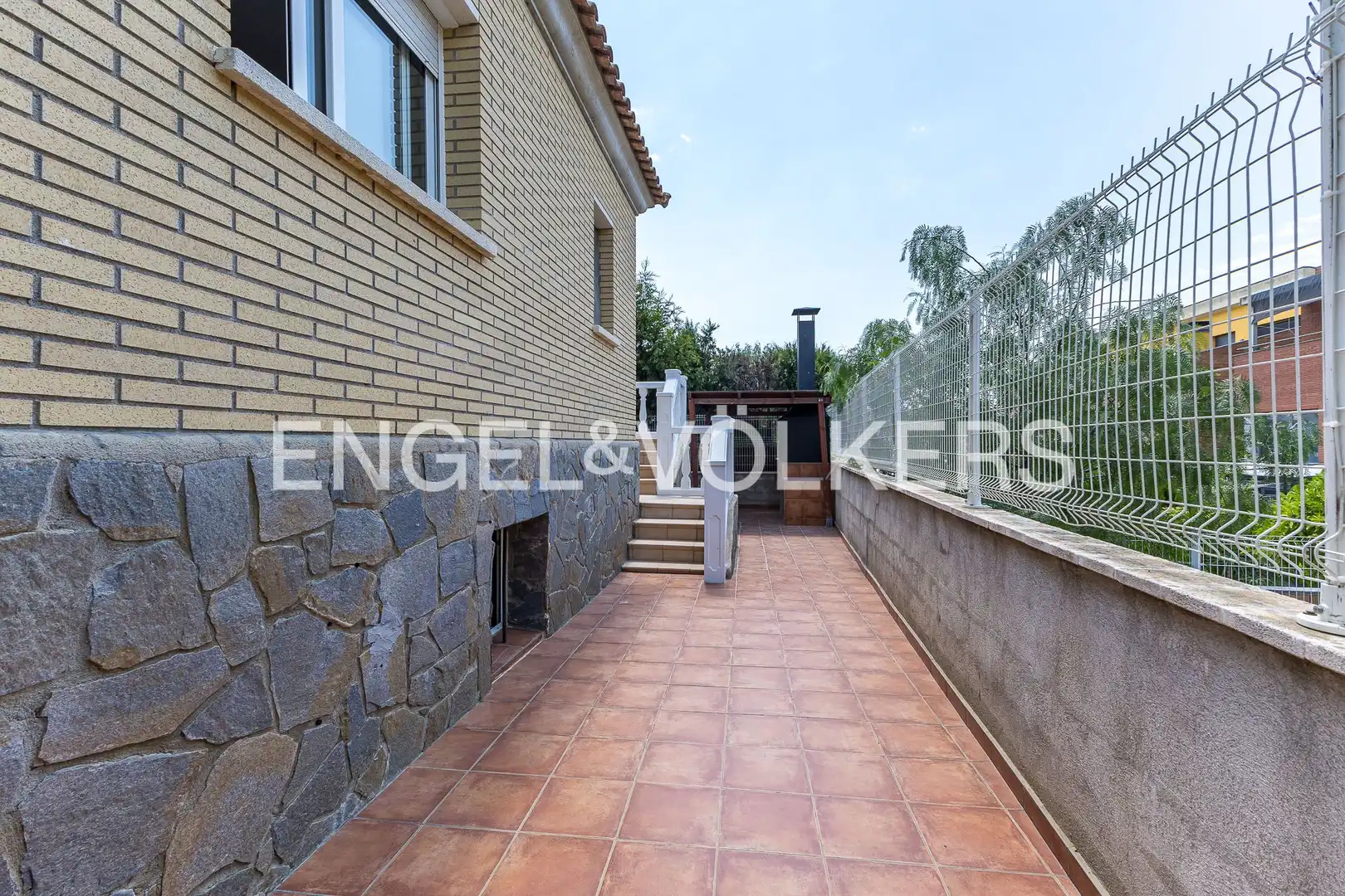 Terrassa de Casa o xalet en venda en Sant Cugat Sesgarrigues amb Aire condicionat i Calefacció