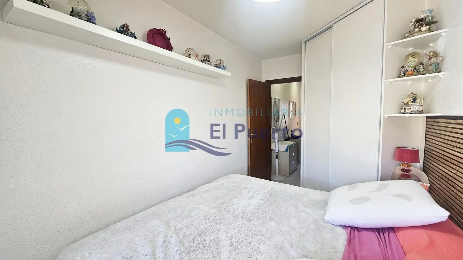 Habitación de Dúplex en venta en Mazarrón con Jardín privado, Terraza y Amueblado