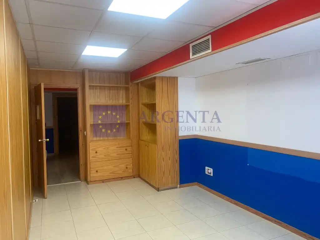 Locale commerciale in affitto a Calle Gredos, imagen 4